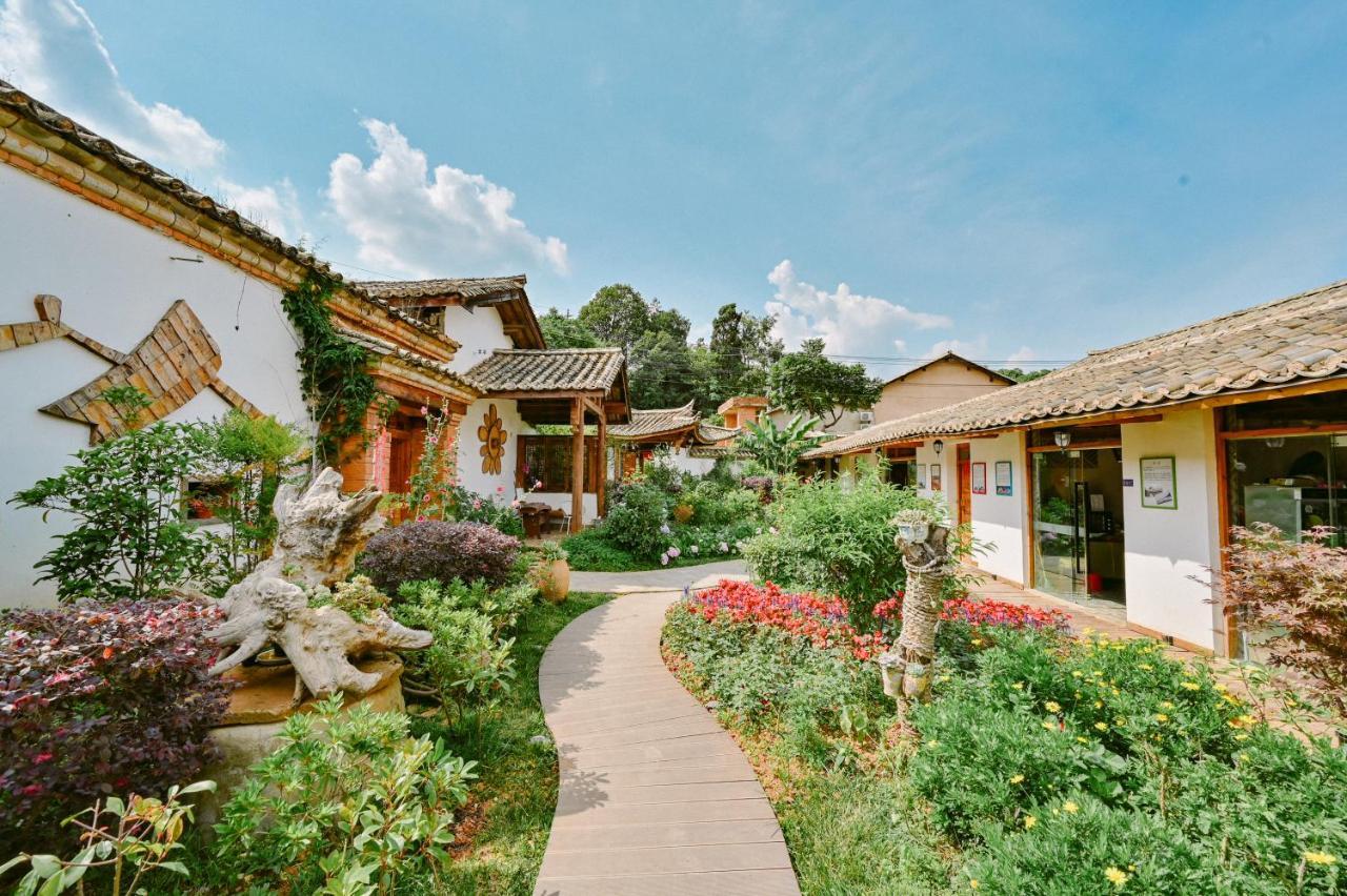 Chunjian Guesthouse คุนหมิง ภายนอก รูปภาพ