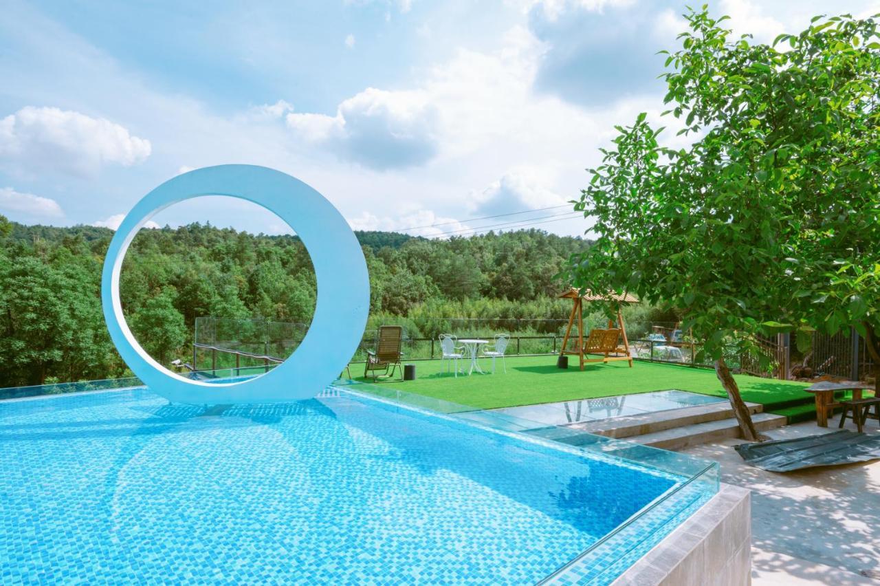 Chunjian Guesthouse คุนหมิง ภายนอก รูปภาพ