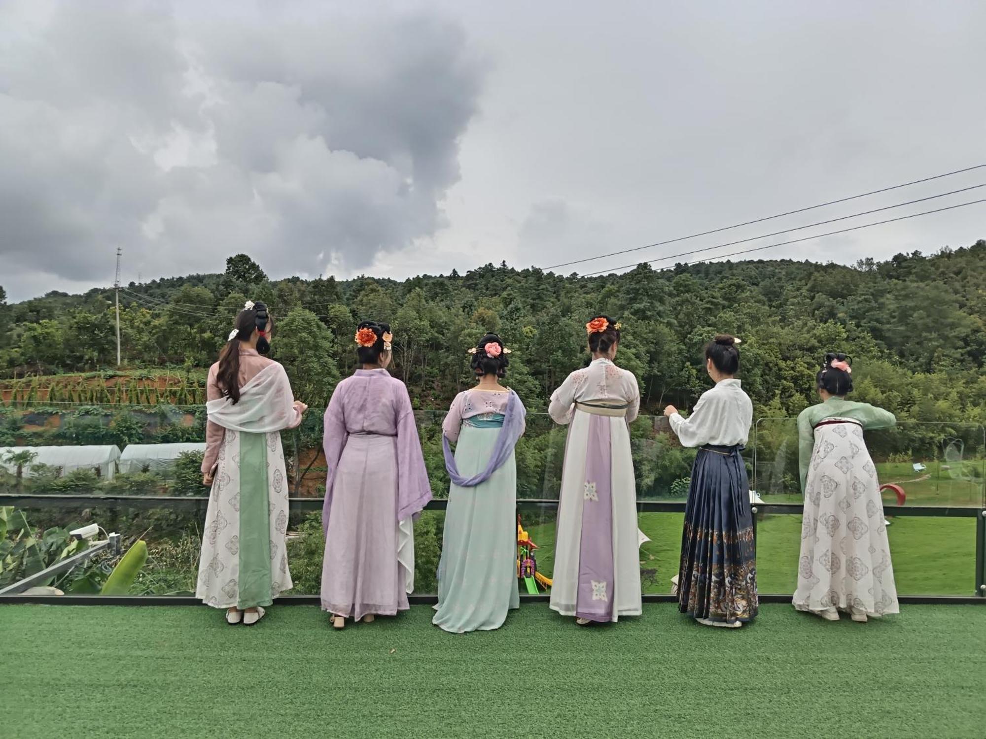 Chunjian Guesthouse คุนหมิง ภายนอก รูปภาพ